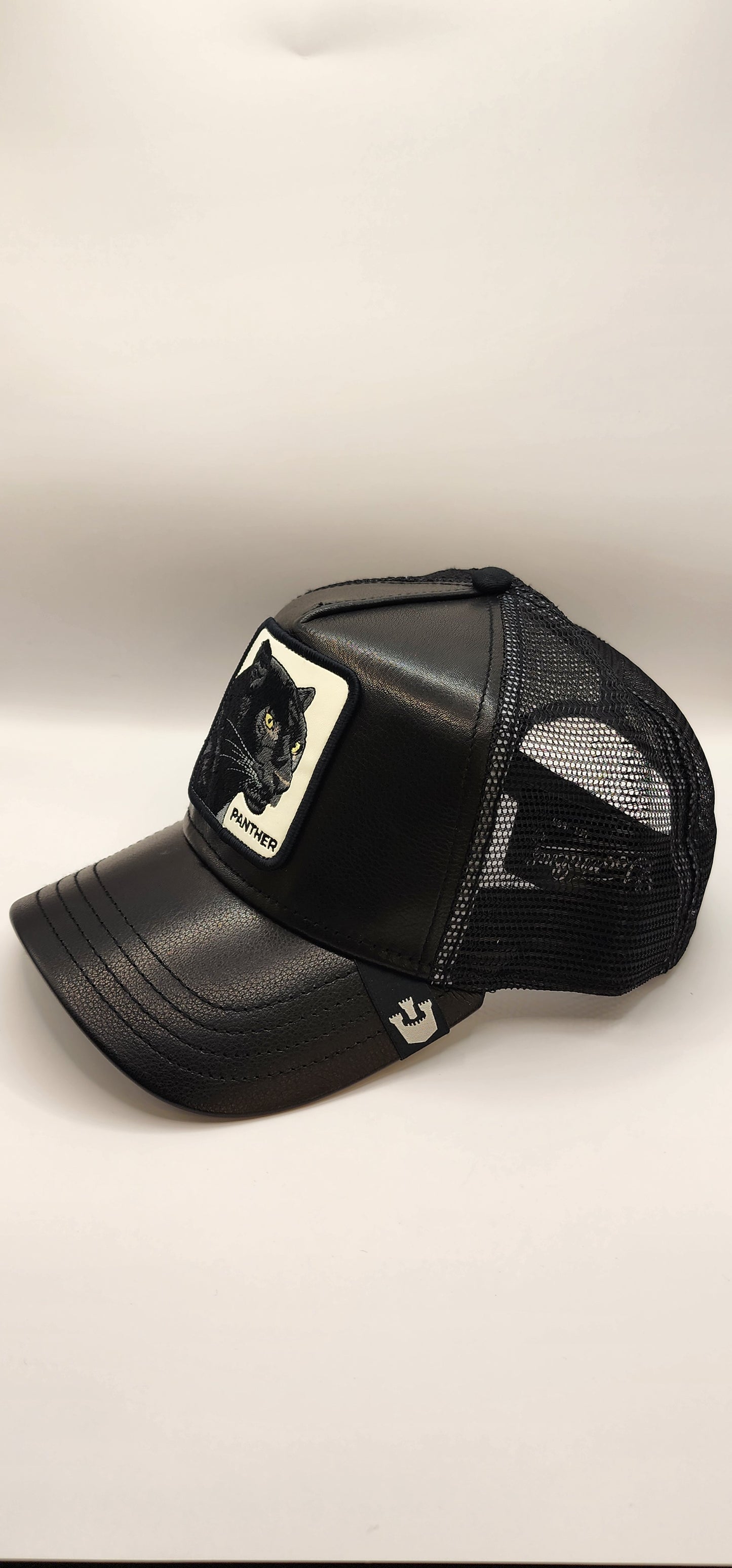 GB The Panther Trucker Leather